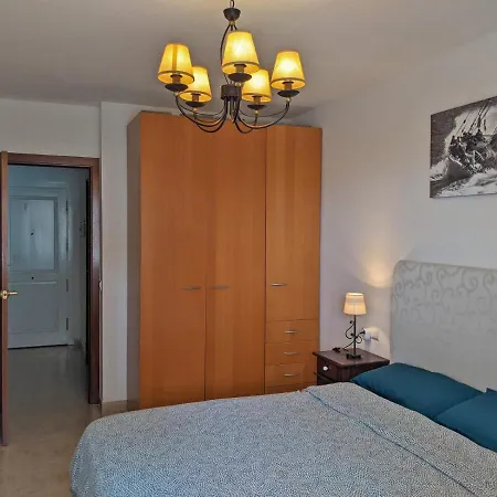 Apartamento Piscina Vilafortuny Apartment *